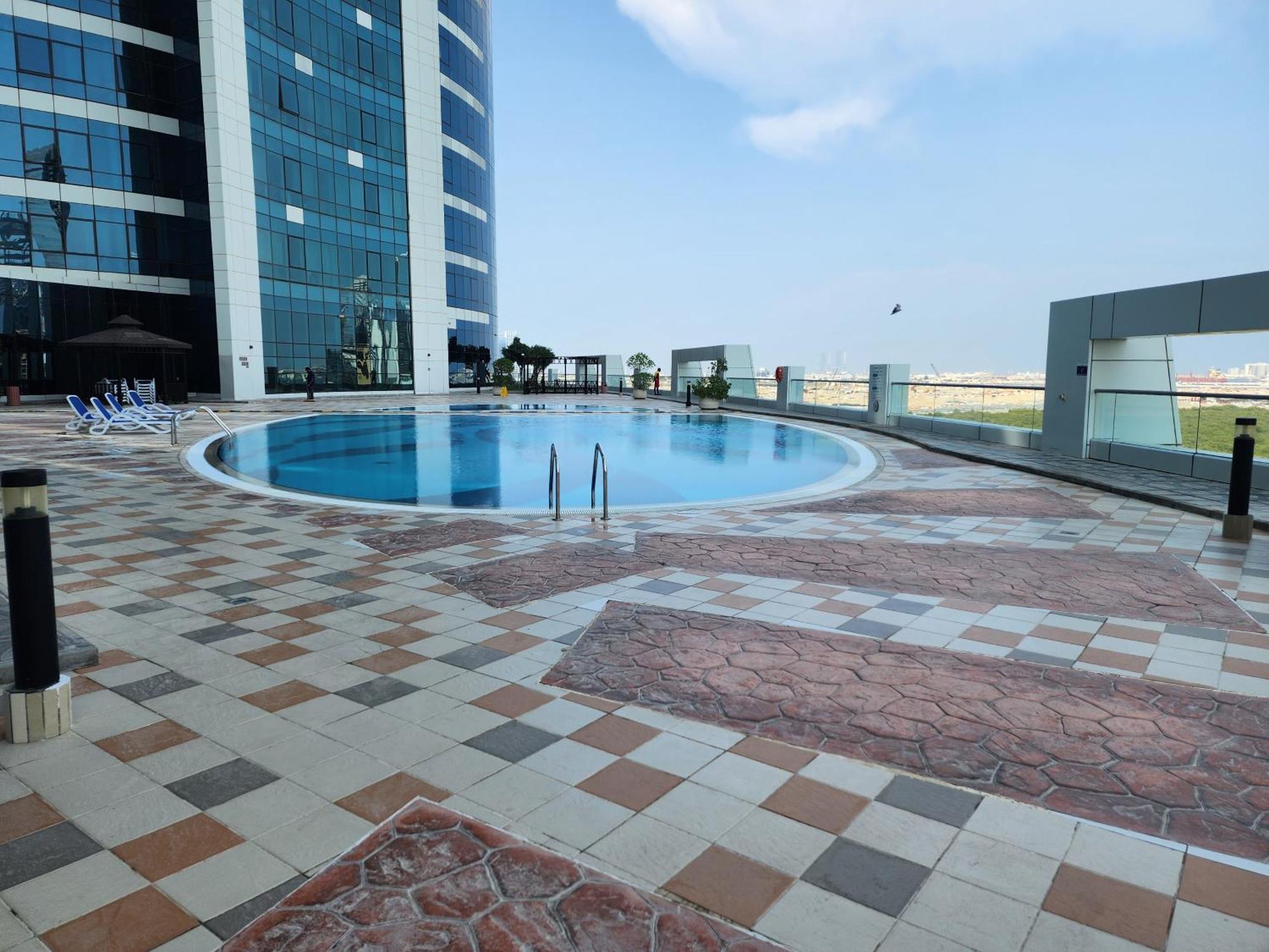 Appartamento Harf4606 Huge Water Front 1Br Apt With 2 Sofa Beds In Alreem Island Abu Dhabi Esterno foto